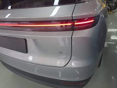 Li Auto i6 Two-Wheel Drive Standard - ფოტო 7