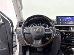 Lexus LX 570 Canada Spec - ფოტო 15