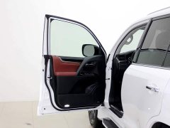 Lexus LX 570 Canada Spec - ფოტო 5