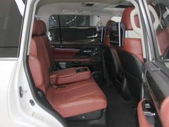 Lexus LX 570 Canada Spec - ფოტო 9