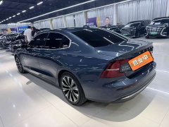 Volvo S60 B4 Smart Luxury Edition - ფოტო 4