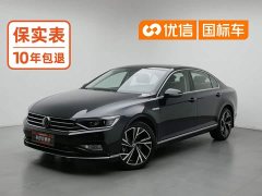 Volkswagen Magotan 330TSI DSG Luxury - ფოტო 1