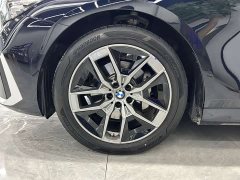 BMW 5 Series 530Li Premier Luxury Package - фото 16