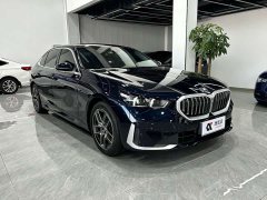 BMW 5 Series 530Li Premier Luxury Package - фото 3