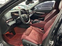 BMW 5 Series 530Li Premier Luxury Package - фото 7
