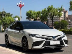 Toyota Camry Dual Engine 2.5HS Stylish Edition - photo 3