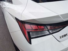 Hyundai Elantra 1.5L CVT Luxury - photo 12