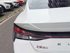 Hyundai Elantra 1.5L CVT Luxury - photo 13