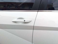 Hyundai Elantra 1.5L CVT Luxury - photo 16