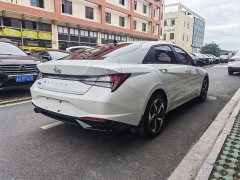 Hyundai Elantra 1.5L CVT Luxury - photo 6