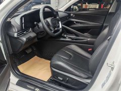 Hyundai Elantra 1.5L CVT Luxury - photo 7