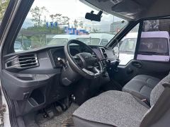 JMC 2.0T Manual Multi-purpose Passenger Vehicle Short Wheelbase Mid-high Roof 6-seater - ფოტო 5