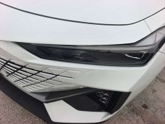 Changan UNI-V 1.5T Premium Edition - ფოტო 4