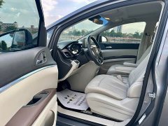 Buick GL8 Land Official Business Class 652T Comfort Edition - фото 11