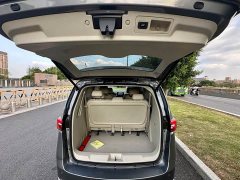 Buick GL8 Land Official Business Class 652T Comfort Edition - фото 6