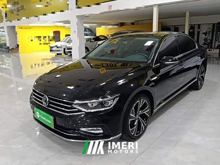 Volkswagen Magotan 330TSI DSG Luxury - car from China
