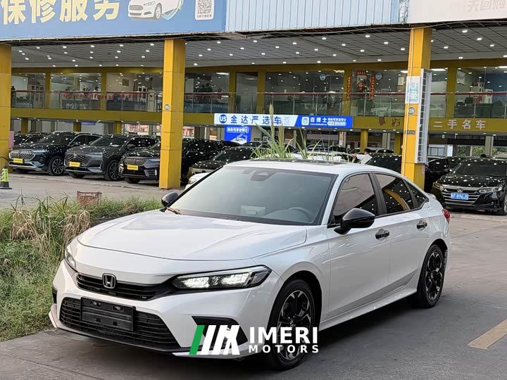 Honda Civic 240TURBO CVT Fuel Dynamic Edition