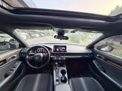 Honda Civic 240TURBO CVT Fuel Dynamic Edition - photo 4