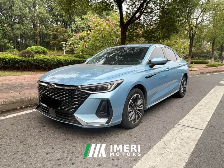 Chery Fengyun A8 127 Voyager Standard Edition - автомобиль из Китая