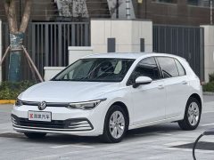 Volkswagen Golf 200TSI DSG Pro - ფოტო 1
