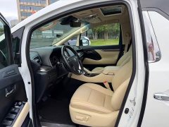 Toyota Vellfire Crown Hybrid 2.5L HV Premium Edition - фото 5