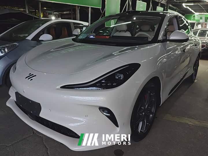 IM Motors Zhiji LS6 Lingxi Intelligent Driving Edition