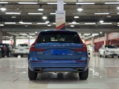 Volvo XC60 T5 AWD Smart Sport Edition - фото 4