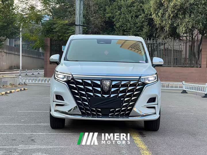SAIC Roewe iMAX8 New Energy 1.5T DMH Land Cruiser Prado Luxury Edition
