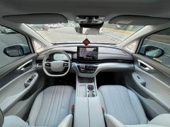 SAIC Roewe iMAX8 New Energy 1.5T DMH Land Cruiser Prado Luxury Edition - ფოტო 3