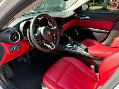 Alfa Romeo Giulia 2.0T 280HP Luxury - photo 4