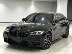 BMW 5 Series 530Li Luxury M Sport Package - ფოტო 1