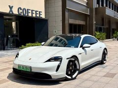Porsche Taycan - фото 1