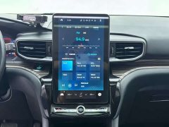 Ford Explorer EcoBoost 285 AWD Titanium 6-Seater - photo 10