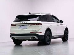 Lincoln Explorer 2.0T Two-Wheel Drive Premium - ფოტო 4