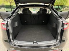 Tesla Model Y Standard Range RWD - ფოტო 14