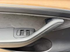Tesla Model Y Standard Range RWD - ფოტო 20