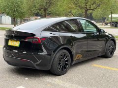 Tesla Model Y Standard Range RWD - ფოტო 4