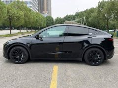 Tesla Model Y Standard Range RWD - ფოტო 7