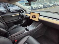 Tesla Model Y Long Range All-Wheel Drive - photo 9