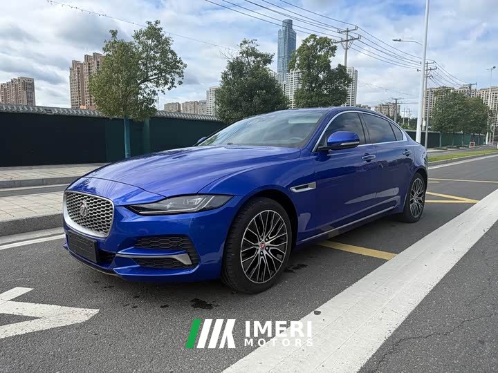 Jaguar XEL 2.0T 250PS R-DYNAMIC SE Tech Sport Edition - car from China