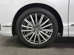 Honda Odyssey 2.0L e:HEV Luxury - ფოტო 17