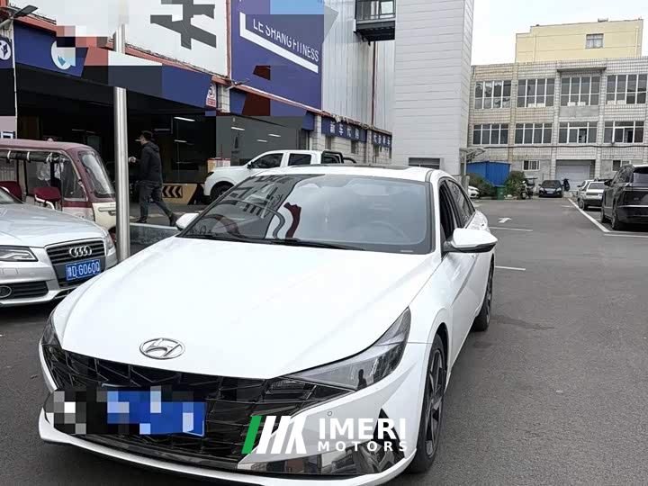 Hyundai Elantra 240TGDi DCT LUX Luxury Edition
