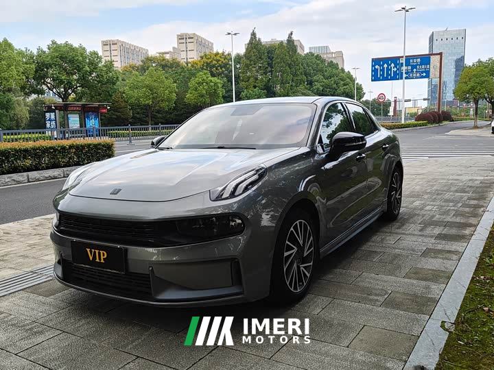Lynk & Co 03 1.5TD DCT Dynamic Pro Version