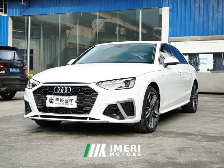 Audi A4L 40 TFSI Luxury Sport - автомобиль из Китая