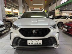 Toyota Crown Venza 2.5L HEV AWD Premium - ფოტო 2