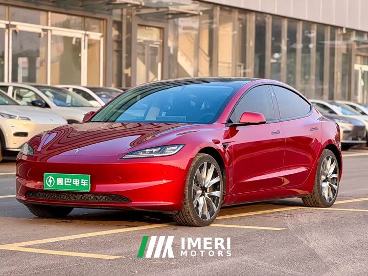 Tesla Model Y Rear-Wheel Drive