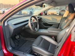 Tesla Model Y Rear-Wheel Drive - ფოტო 10