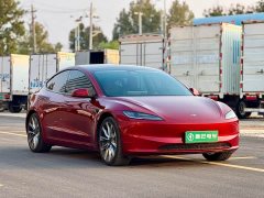 Tesla Model Y Rear-Wheel Drive - ფოტო 3