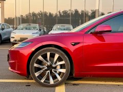 Tesla Model Y Rear-Wheel Drive - ფოტო 8