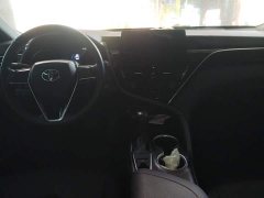 Toyota Camry 2.0G Luxury - photo 12
